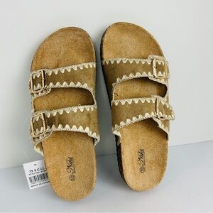 NWT Niki Slip On Sandals Women's 10 Taupe Double Strap Gold Buckles Embroidered